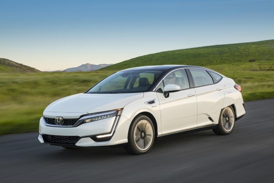  Honda Clarity Fuel Cell 2016 года  (US) (фото 35 из 40)